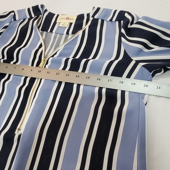 Wishful Park Blue Striped Blouse Womens Medium Zip Up Neckline Business - Picture 8 of 8